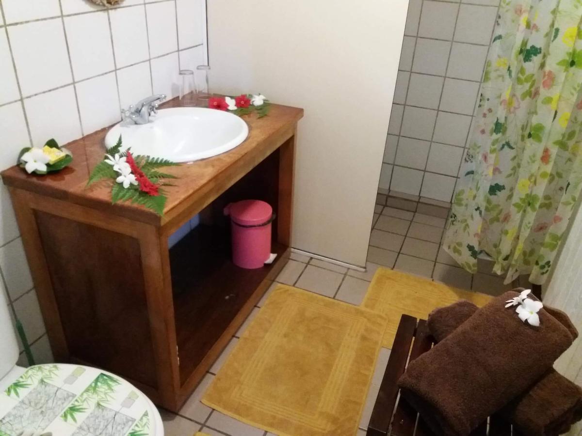 Pension Hibiscus Tahaa Uturoa Extérieur photo