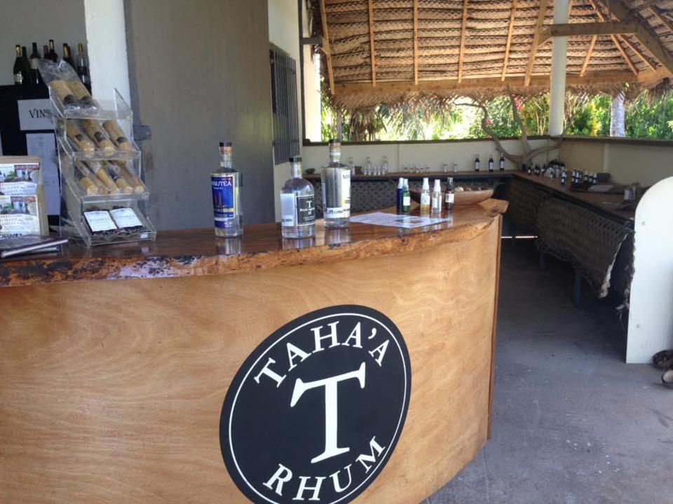 Pension Hibiscus Tahaa Uturoa Extérieur photo